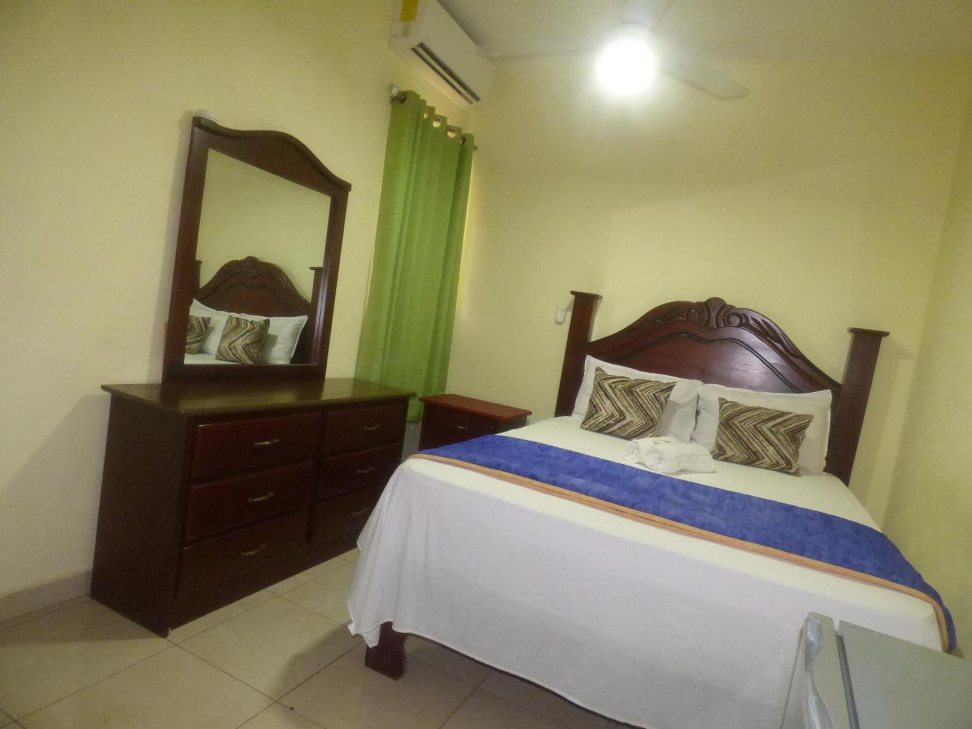 Hotel Enrique I Gazcue, Bed And Breakfast Santo Domingo Ngoại thất bức ảnh