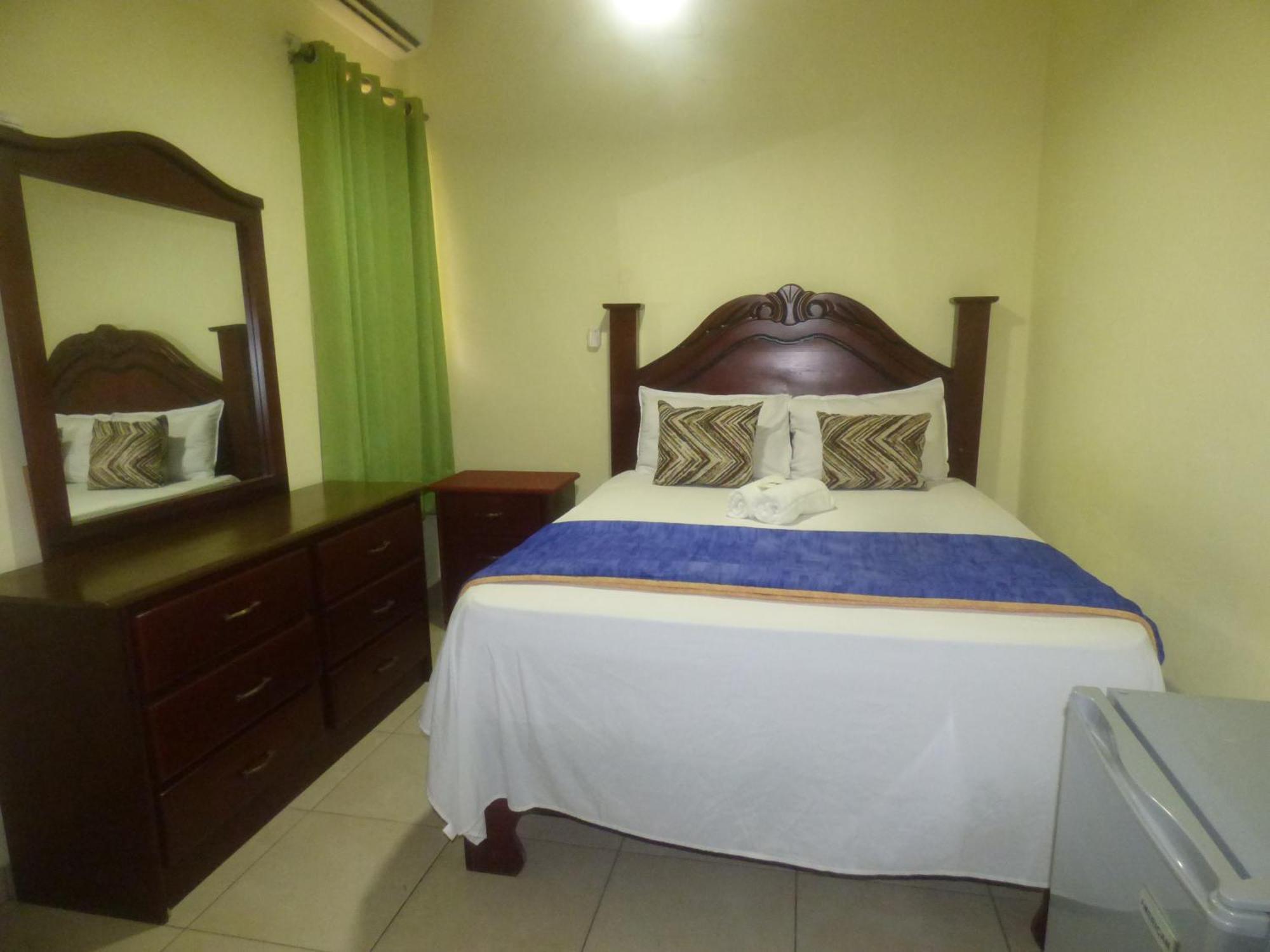 Hotel Enrique I Gazcue, Bed And Breakfast Santo Domingo Ngoại thất bức ảnh
