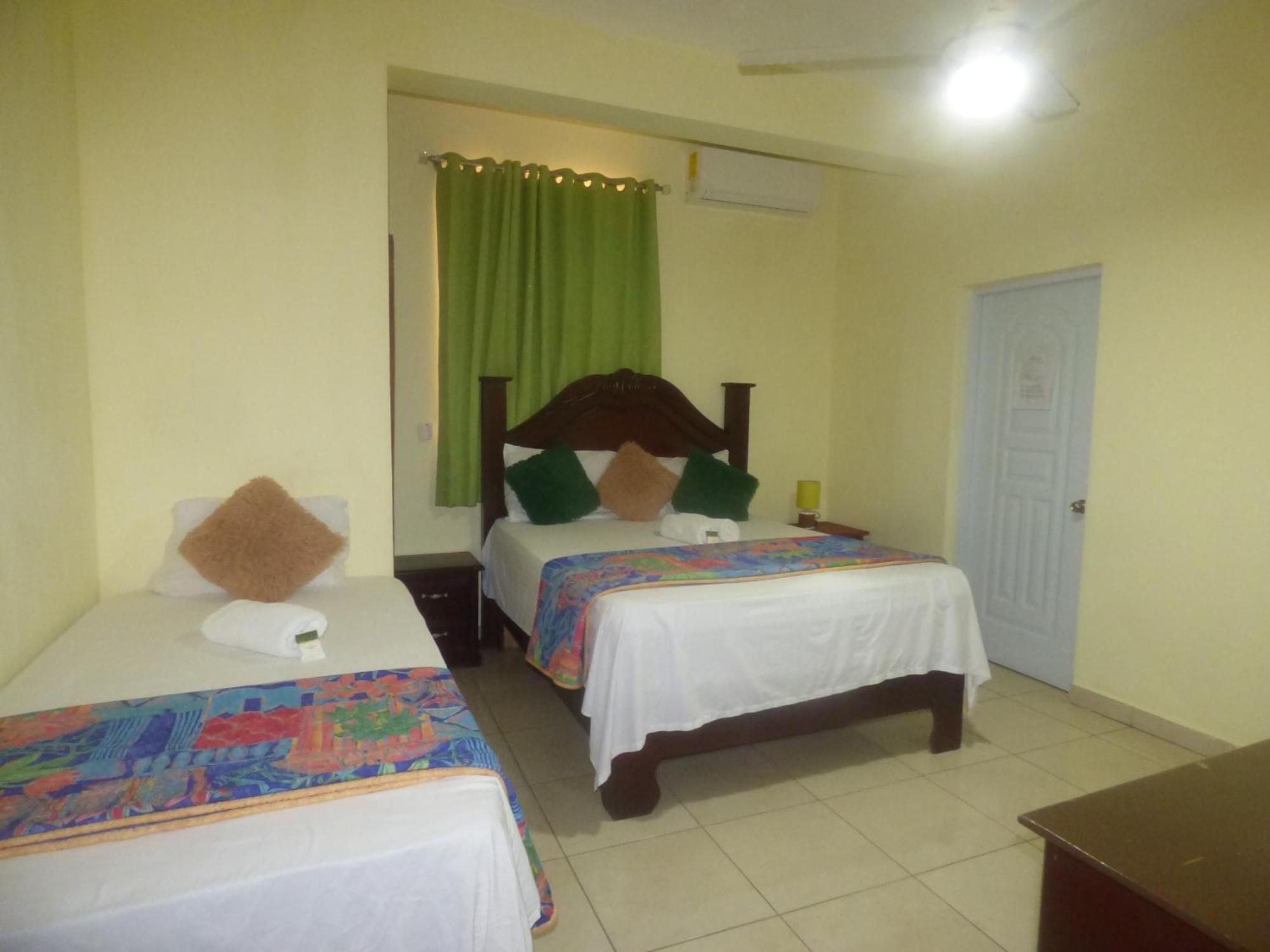 Hotel Enrique I Gazcue, Bed And Breakfast Santo Domingo Ngoại thất bức ảnh